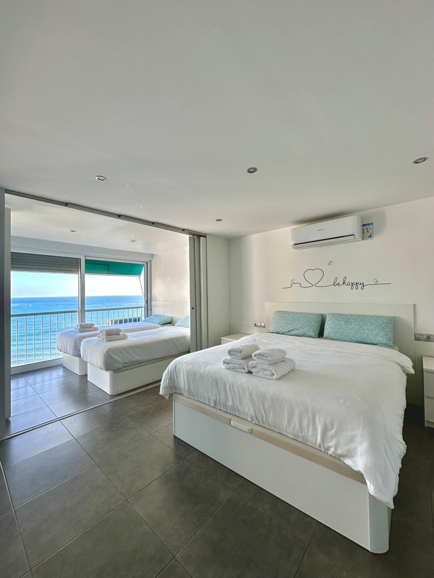 Lotus Apartment Alicante Luaran gambar